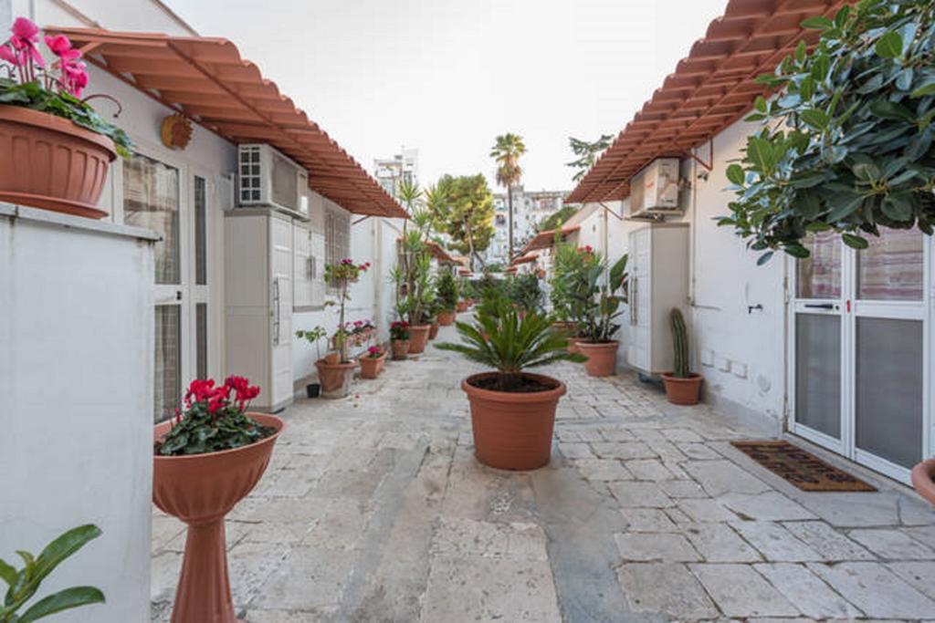 Apartamento Al Cortile Bari Exterior foto