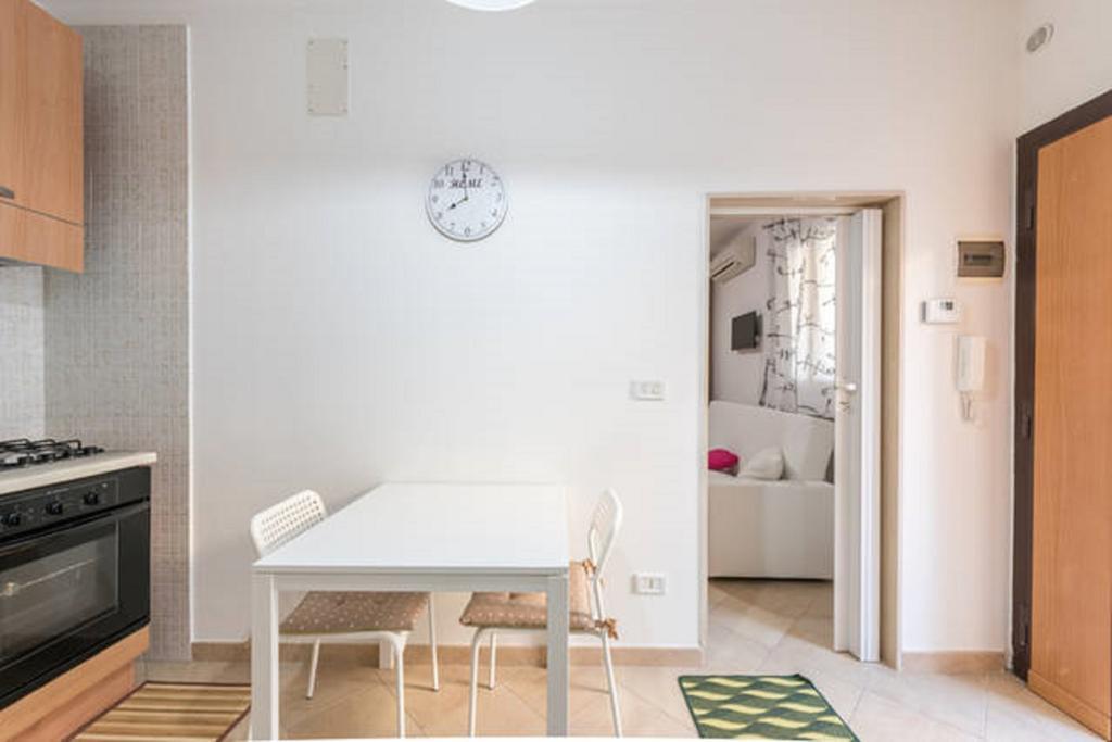 Apartamento Al Cortile Bari Exterior foto