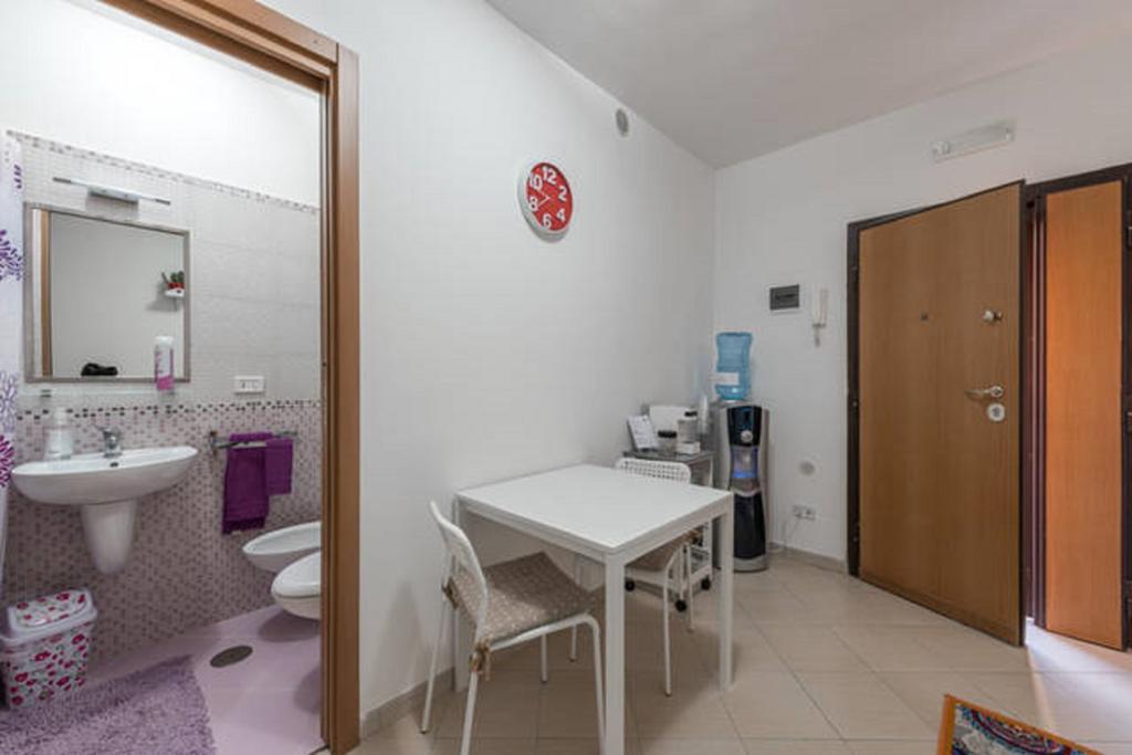 Apartamento Al Cortile Bari Exterior foto
